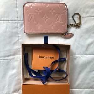 *SOLD* Louis Vuitton Vernis Key Pouch